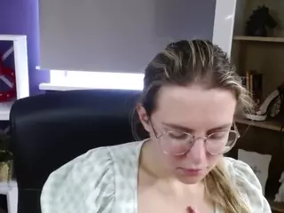ZoeyFancy's Live Sex Cam Show