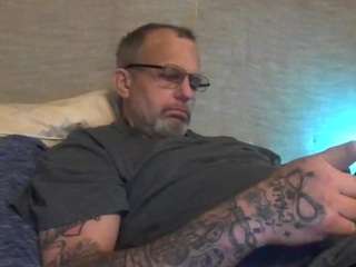 soringer007's CamSoda show and profile