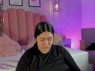 viiolett-x Live Webcam on CamSoda