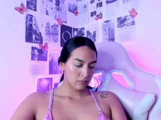 EmmaBruns's Live Sex Cam Show