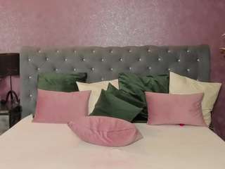 carlareys Live Webcam on CamSoda