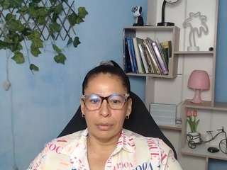 martina-miilf's CamSoda show and profile