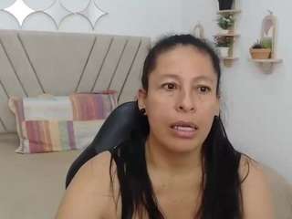 martina-miilf's CamSoda show and profile