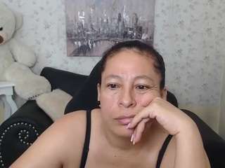 martina-miilf's CamSoda show and profile