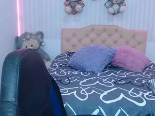martina-miilf live webcam show