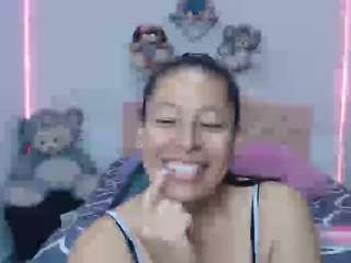martina-miilf live webcam show