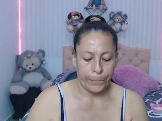 martina-miilf live webcam show
