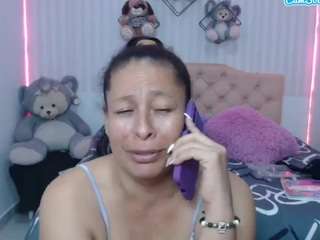 martina-miilf live webcam show