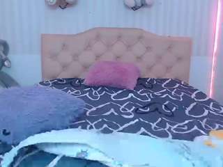 martina-miilf live webcam show