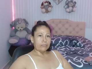 martina-miilf live cam