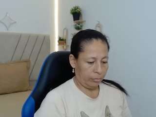 martina-miilf live cam preview