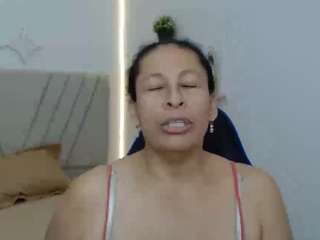 martina-miilf live cam preview