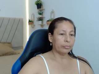martina-miilf live cam preview