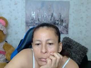 martina-miilf live cam preview
