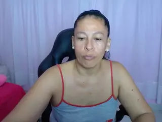 martina-miilf's Live Sex Cam Show