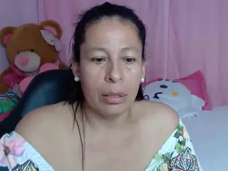 martina-miilf's Live Sex Cam Show