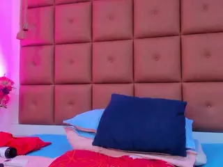 MillyStonne's Live Sex Cam Show