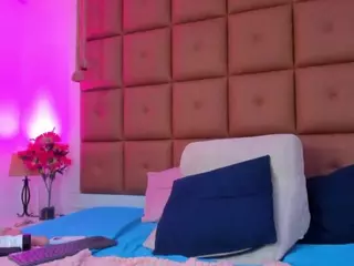 MillyStonne's Live Sex Cam Show