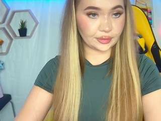 Tacy Jones camsoda stacyyellig