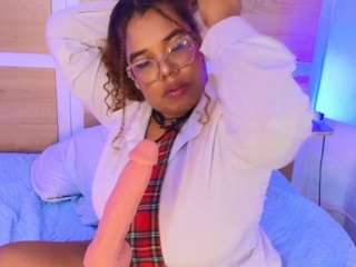 niickypurple live webcam show