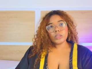Your_big_ebony_goddess live cam preview