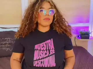 niickypurple's Live Sex Cam Show