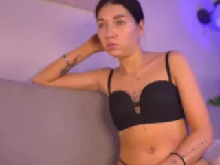 TraccyCruz's Live Sex Cam Show