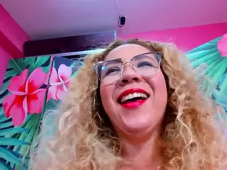 AudreyHepburn's Live Sex Cam Show