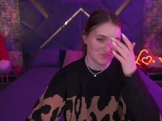 Live webcam model emmycharm on Soda Cams