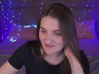 emmycharm's CamSoda show and profile