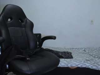 modella webcam diego-hairyman