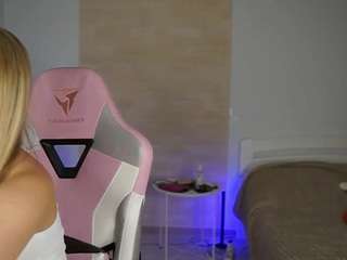  ellyary chat room