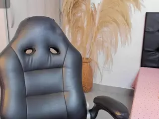Emma-andreew1's Live Sex Cam Show