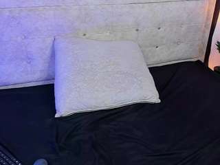 joshua-cannigia live on CamSoda