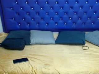 kiwi-nasty Live Webcam on CamSoda