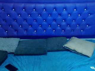 kiwi-nasty's CamSoda show and profile