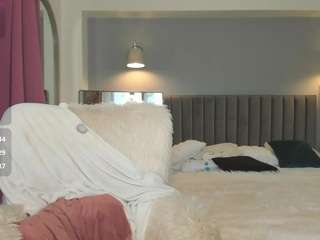  awesome-jolie chat room
