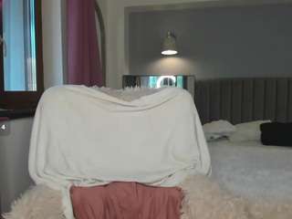 awesome-jolie webcam