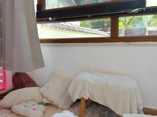 awesome-jolie webcam