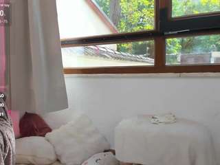 awesome-jolie webcam