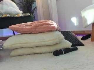 awesome-jolie Sex Cam Show