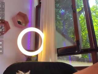 awesome-jolie Sex Cam Show