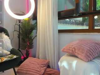awesome-jolie live webcam show