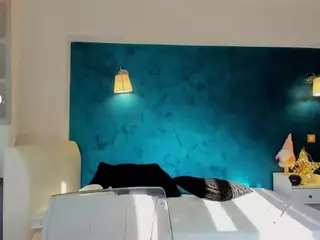 awesome-jolie's Live Sex Cam Show