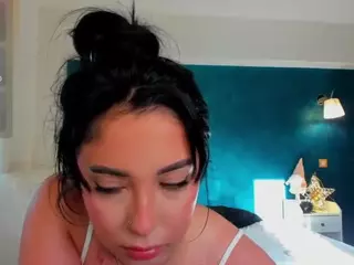 awesome-jolie's Live Sex Cam Show