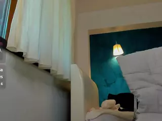 awesome-jolie's Live Sex Cam Show