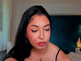 awesome-jolie's Live Sex Cam Show