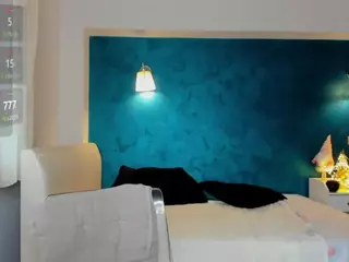 awesome-jolie's Live Sex Cam Show