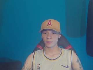 luv-ink-420 Live Webcam on CamSoda