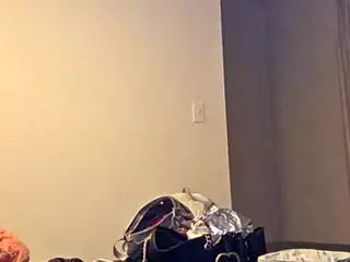 ChanelChutneyHornyBBWhore's Live Sex Cam Show